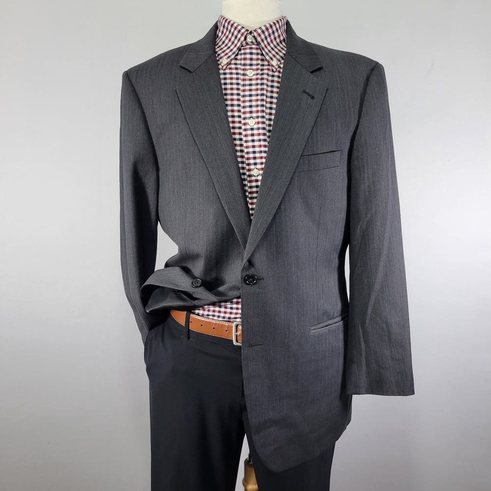 JOS A BANK Men's Sport Coat Blazer Two Button Gray Herringbone Wool Sz 43R